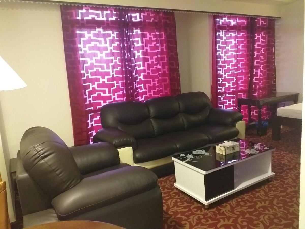 Sabah Suites At Times Square Kl กัวลาลัมเปอร์ ภายนอก รูปภาพ