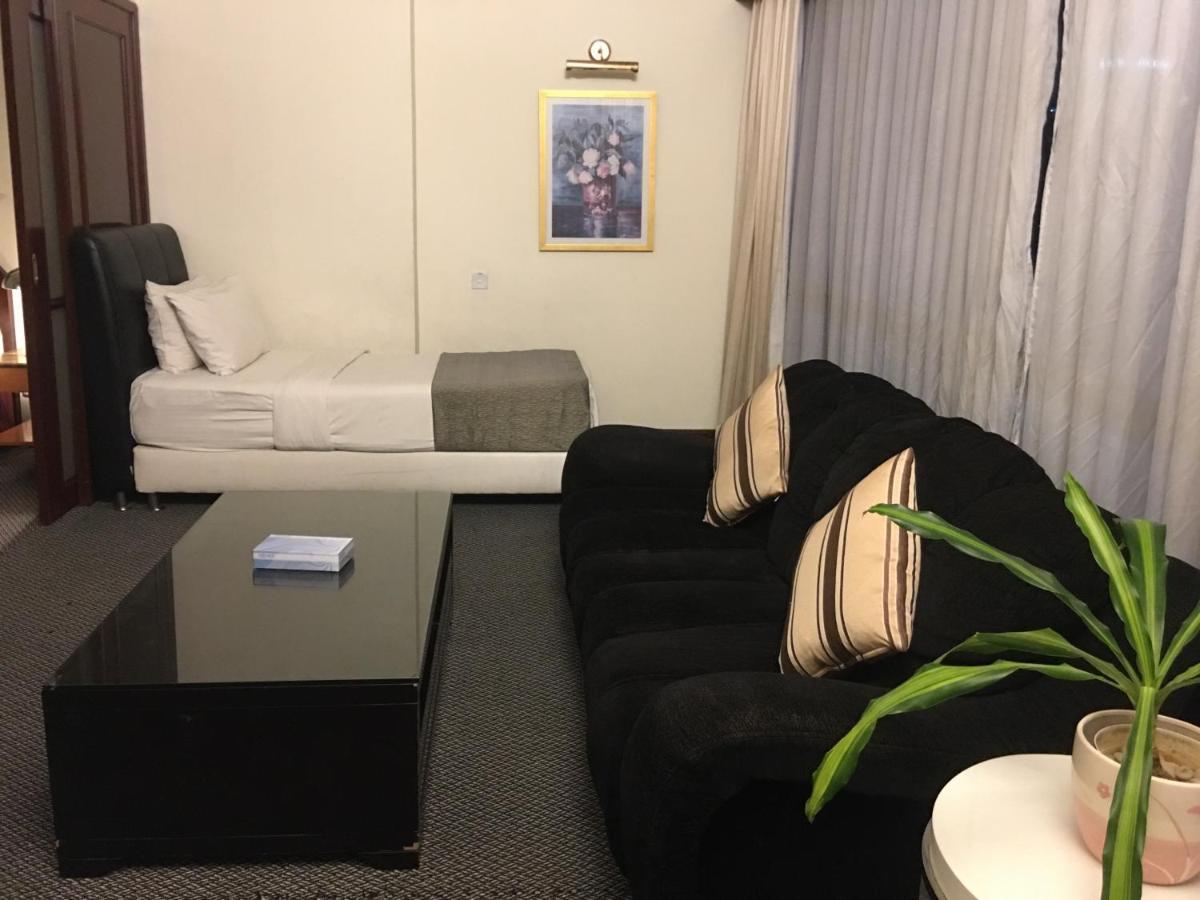 Sabah Suites At Times Square Kl กัวลาลัมเปอร์ ภายนอก รูปภาพ